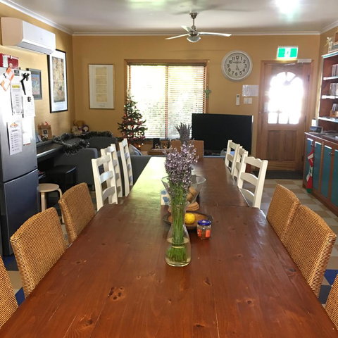 KI Dragonfly Guesthouse - Tourism Noosa 35