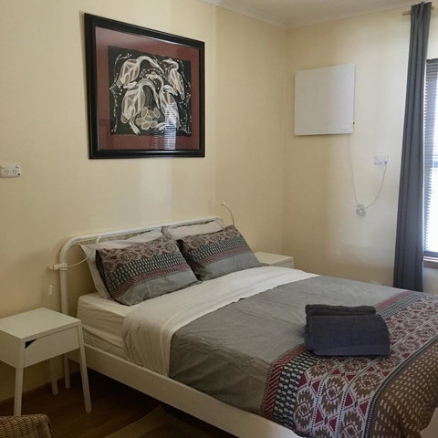 KI Dragonfly Guesthouse - Tourism Noosa 26