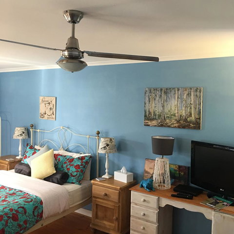 KI Dragonfly Guesthouse - Tourism Noosa 14
