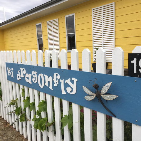 KI Dragonfly Guesthouse - Tourism Noosa 3