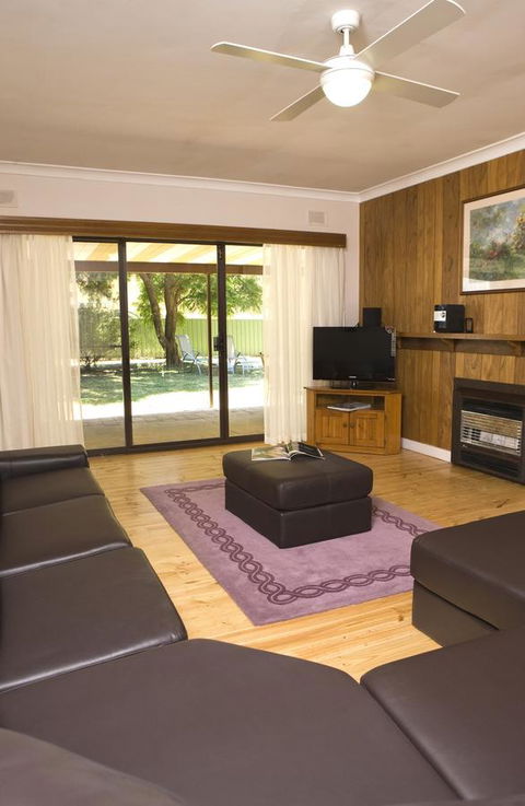 The Lyndoch Motel - Tourism Noosa 27