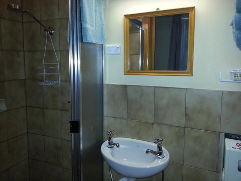 Sonbern Lodge Motel - Tourism Noosa 18