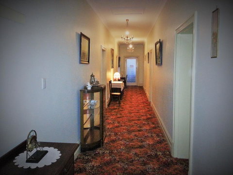 Sonbern Lodge Motel - Tourism Noosa 8