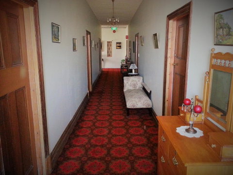 Sonbern Lodge Motel - Tourism Noosa 13