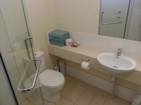 Sonbern Lodge Motel - Tourism Noosa 24
