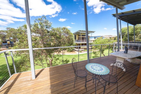South Shores Villa 50 - Tourism Noosa 0