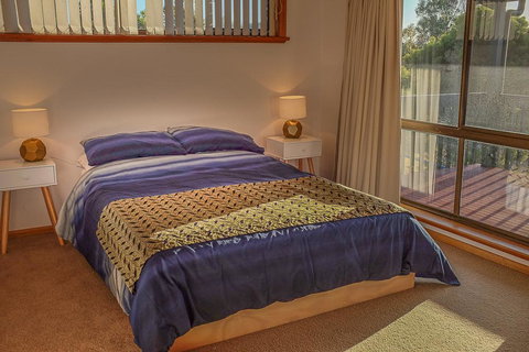 Seacroft - Tourism Noosa 8