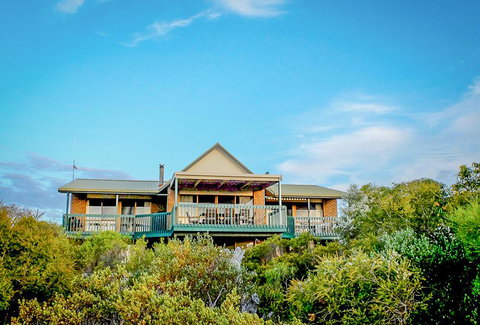 Seacroft - Tourism Noosa 0