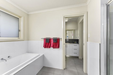 City Fringe Apartment - Tourism Noosa 8
