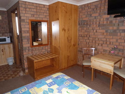 Wintersun Motel - Tourism Noosa 24