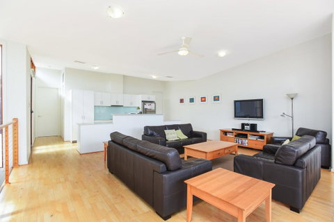 Villa 53 South Shores - Normanville S14 - Tourism Noosa 5