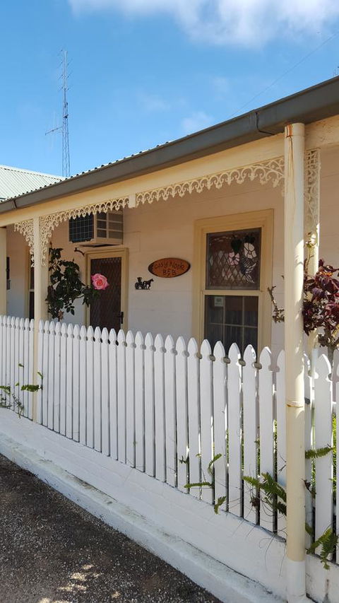 Cosy Nook - Tourism Noosa 27