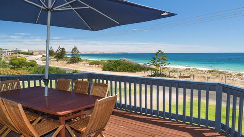 Sandy Feet 31 Gold Coast Drive - Tourism Noosa 1