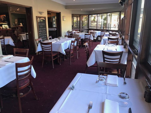 St Francis Winery - Tourism Noosa 24