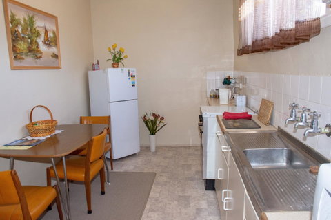 Kimba Units - Tourism Noosa 6