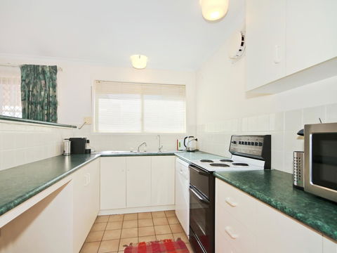 Moana Magic - C21 SouthCoast Holidays - Tourism Noosa 3