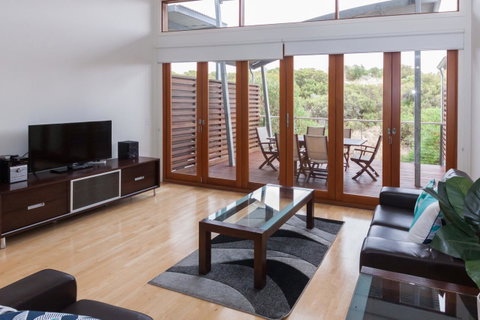 South Shores Trevally Villa 38 - South Shores Normanville - Tourism Noosa 13
