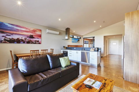 Eight Willows Retreat - Tourism Noosa 34