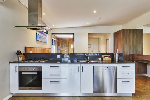 Eight Willows Retreat - Tourism Noosa 7