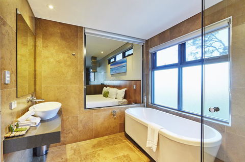 Eight Willows Retreat - Tourism Noosa 6