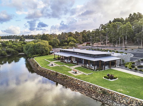 Eight Willows Retreat - Tourism Noosa 28