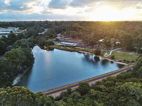 Eight Willows Retreat - Tourism Noosa 0