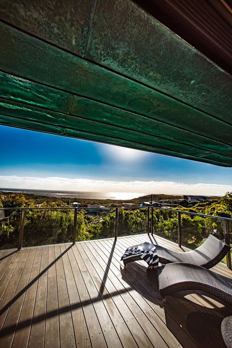 The Roozen Residence - Tourism Noosa 12