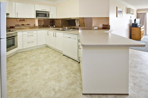 Abbey Beach Resort - Tourism Noosa 26