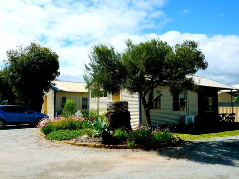 Lazy Lobster Holiday Units & Chalets - Tourism Noosa 20