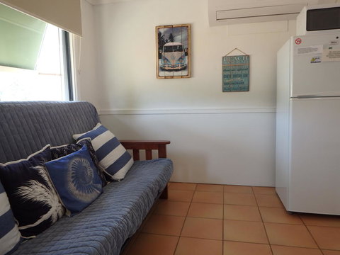 Lazy Lobster Holiday Units & Chalets - Tourism Noosa 14
