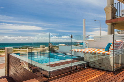 Cottesloe Beach House I - Tourism Noosa 14