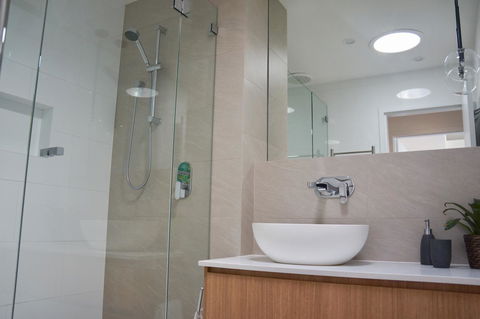 Cottesloe Beachfront Ocean View Apartment - Tourism Noosa 15