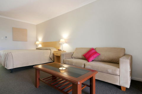 Dog Rock Motel - Tourism Noosa 15