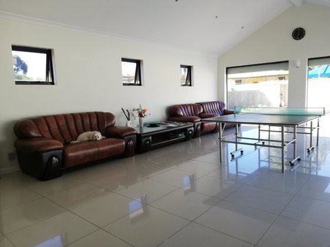 Perth Lake Side Lodge - Tourism Noosa 15