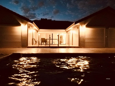 Perth Lake Side Lodge - Tourism Noosa 19