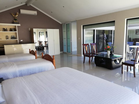 Perth Lake Side Lodge - Tourism Noosa 10