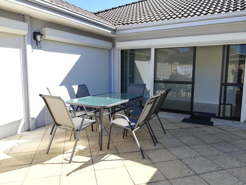 Perth Lake Side Lodge - Tourism Noosa 20