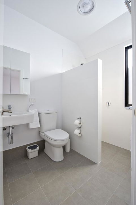 Margaret River Bungalow-1-street - Pet Friendly - Tourism Noosa 12