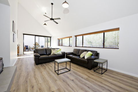 Margaret River Bungalow-1-street - Pet Friendly - Tourism Noosa 11