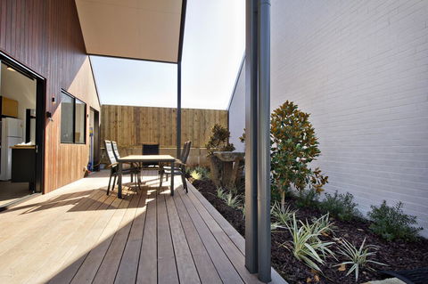 Margaret River Bungalow-1-street - Pet Friendly - Tourism Noosa 13