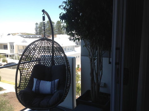 La Sea-esta Retreat At South Beach - Tourism Noosa 2