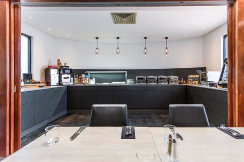 Country Comfort Perth - Tourism Noosa 9