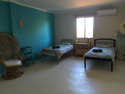 Surf Shack - Tourism Noosa 5