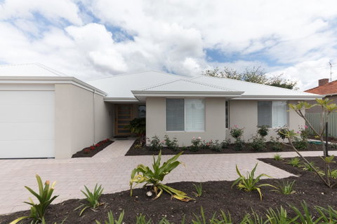 Epsom On Swan Bed & Breakfast - Tourism Noosa 1