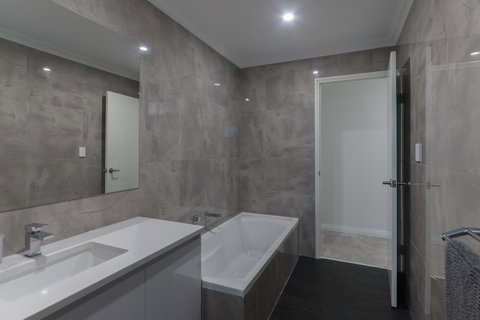 Epsom On Swan Bed & Breakfast - Tourism Noosa 14