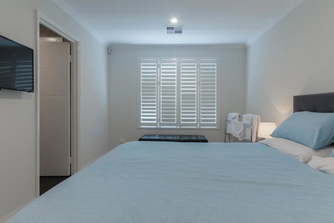 Epsom On Swan Bed & Breakfast - Tourism Noosa 9