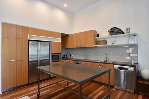 East On Byron - Tourism Noosa 12