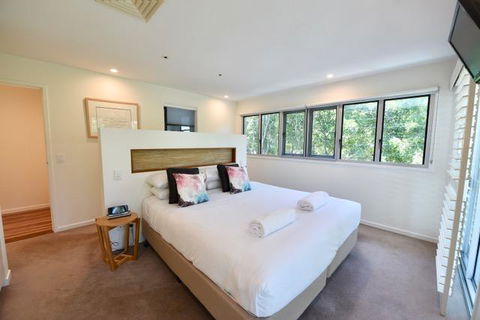 East On Byron - Tourism Noosa 10