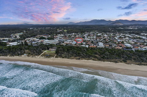 Rockpool 2 Sawtell Beach - Just Steps To Restaurants And 2 Min Stroll To Beach! - Tourism Noosa 1