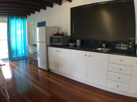 High Tide At Emerald - Tourism Noosa 8